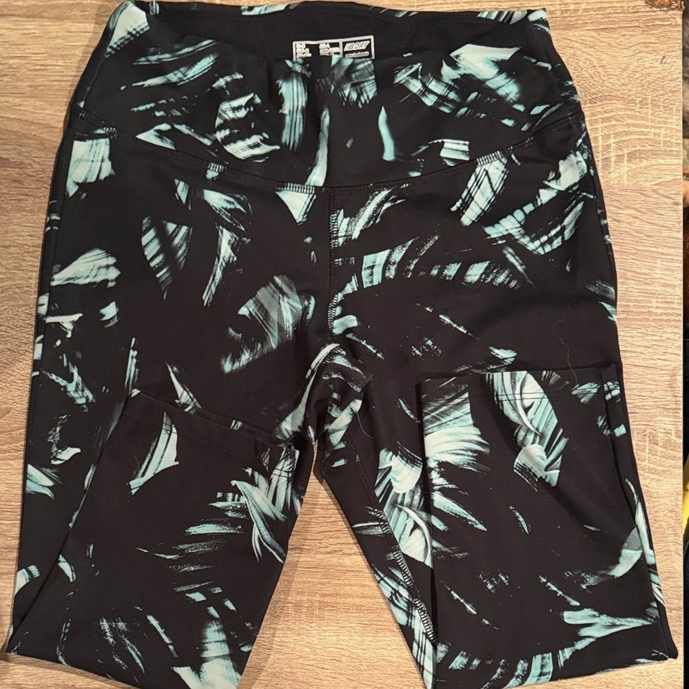 NWOT New Balance Pants - Picture 1 of 2